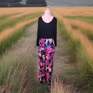 Tropical Floral and Black Maxi Sz 2XL